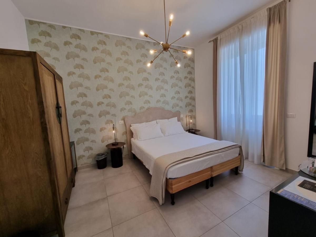 Dimora Giusti Bed & Breakfast Лече Екстериор снимка