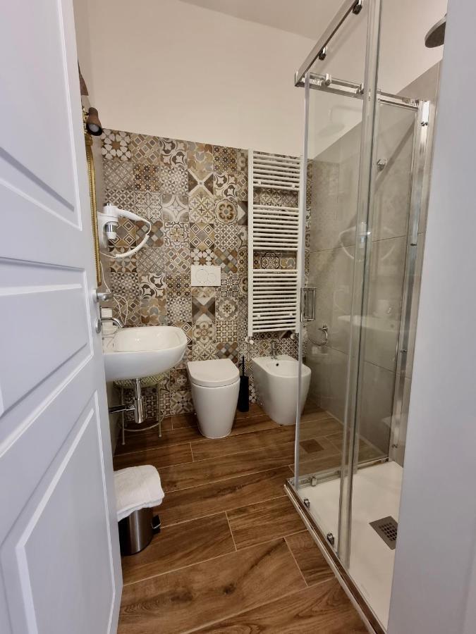 Dimora Giusti Bed & Breakfast Лече Екстериор снимка