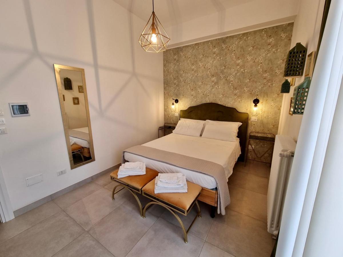 Dimora Giusti Bed & Breakfast Лече Екстериор снимка