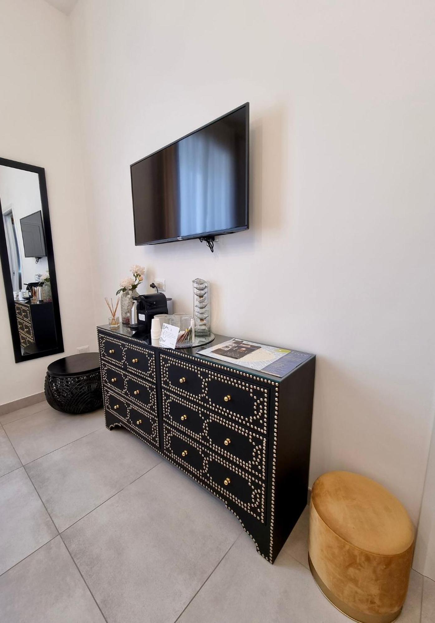 Dimora Giusti Bed & Breakfast Лече Екстериор снимка